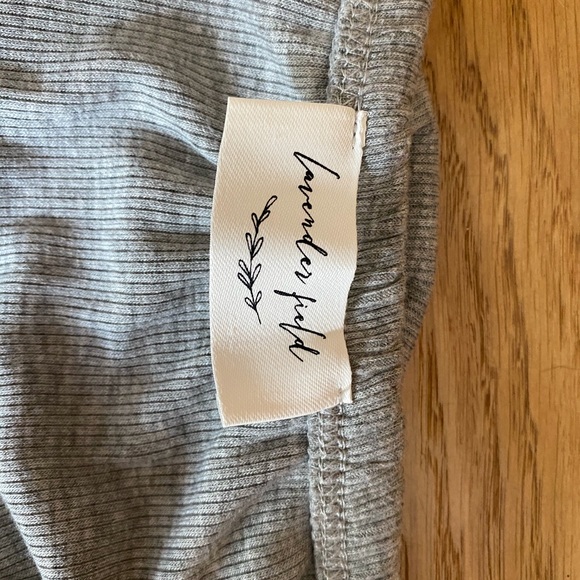 Gray Crop-Top with Buttons, Ruffle Top, & Elastic - Picture 5 of 7